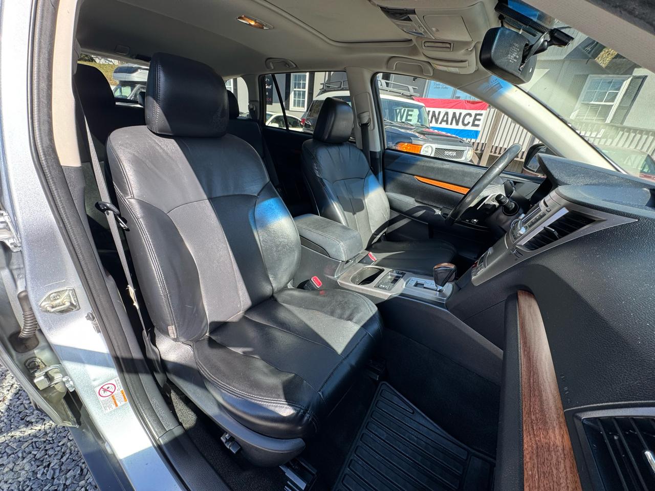 Subaru Outback 4dr Wgn H4 Auto 2.5i Limited 2014