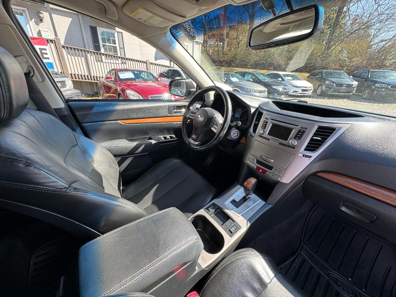 Subaru Outback 4dr Wgn H4 Auto 2.5i Limited 2014