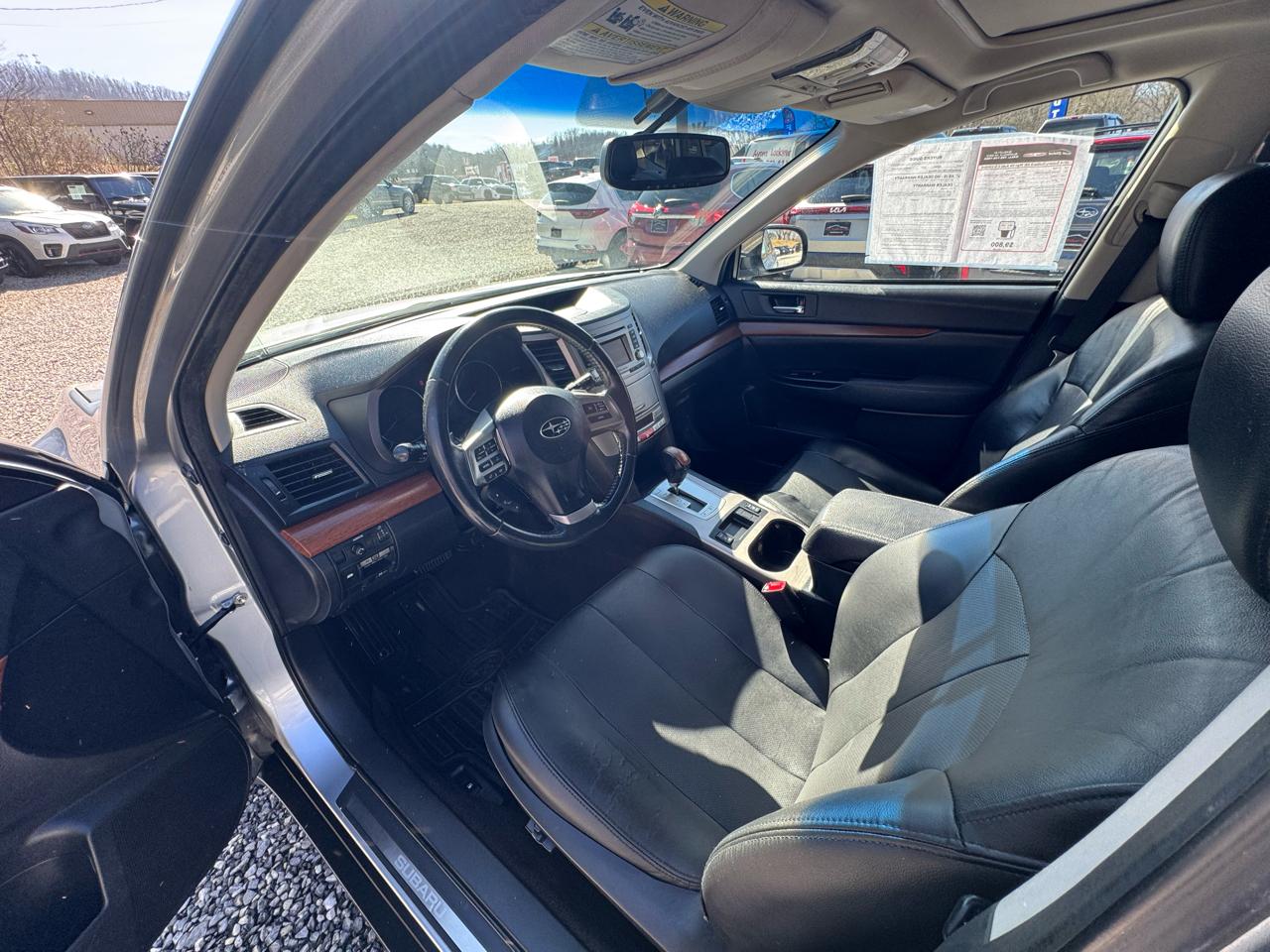 Subaru Outback 4dr Wgn H4 Auto 2.5i Limited 2014