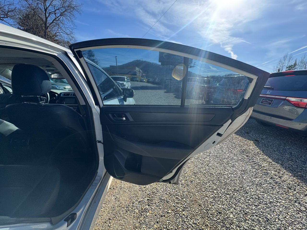 Subaru Legacy 4dr Sdn 3.6R Limited 2016