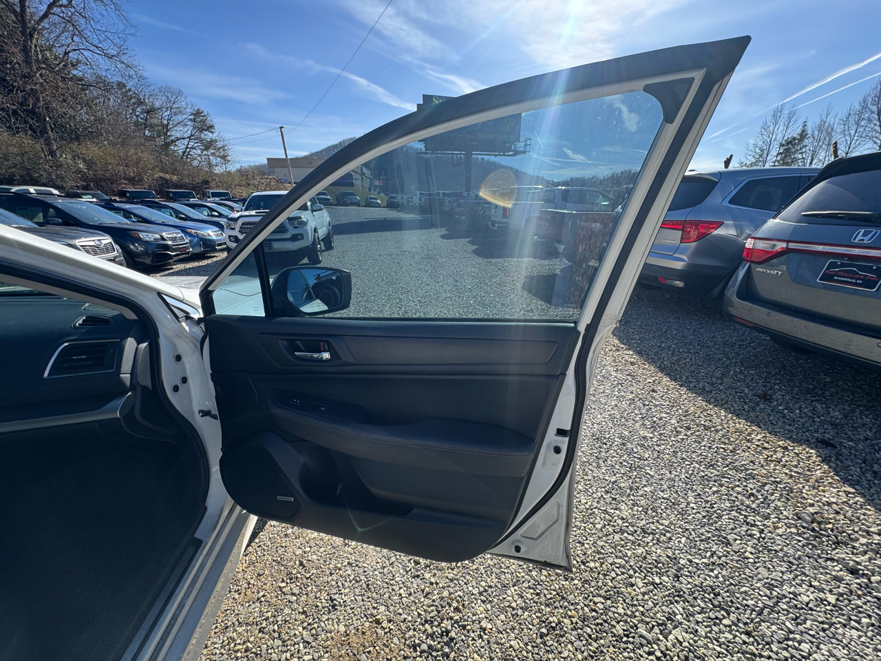 Subaru Legacy 4dr Sdn 3.6R Limited 2016