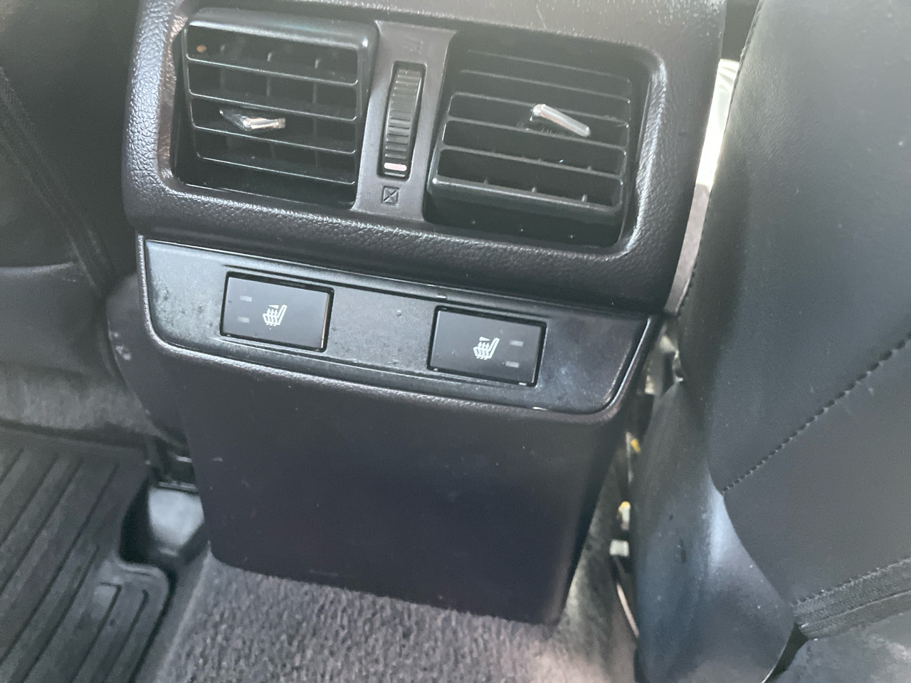 Subaru Legacy 4dr Sdn 3.6R Limited 2016