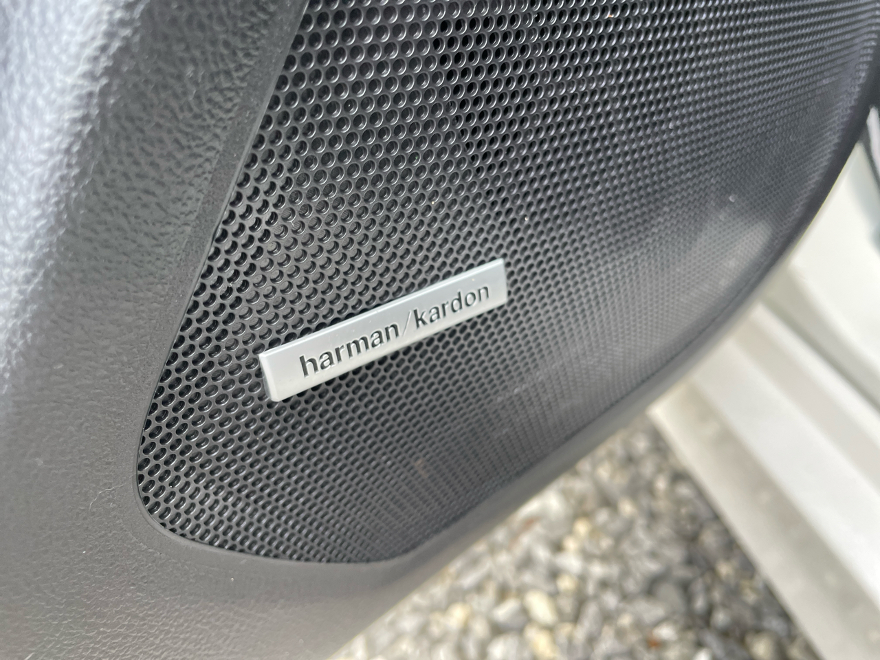 Subaru Legacy 4dr Sdn 3.6R Limited 2016