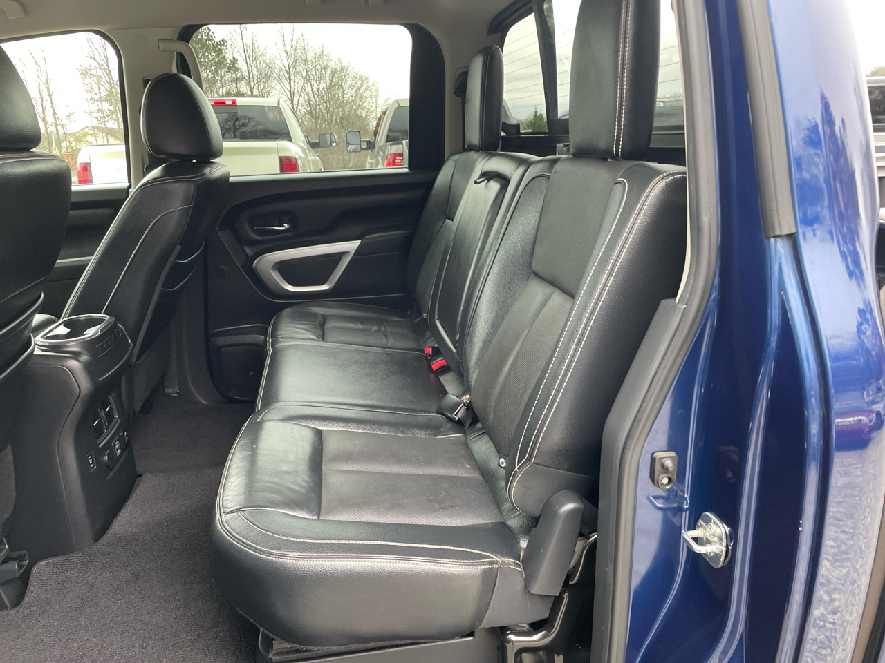 Nissan Titan 4x4 Crew Cab PRO-4X 2019