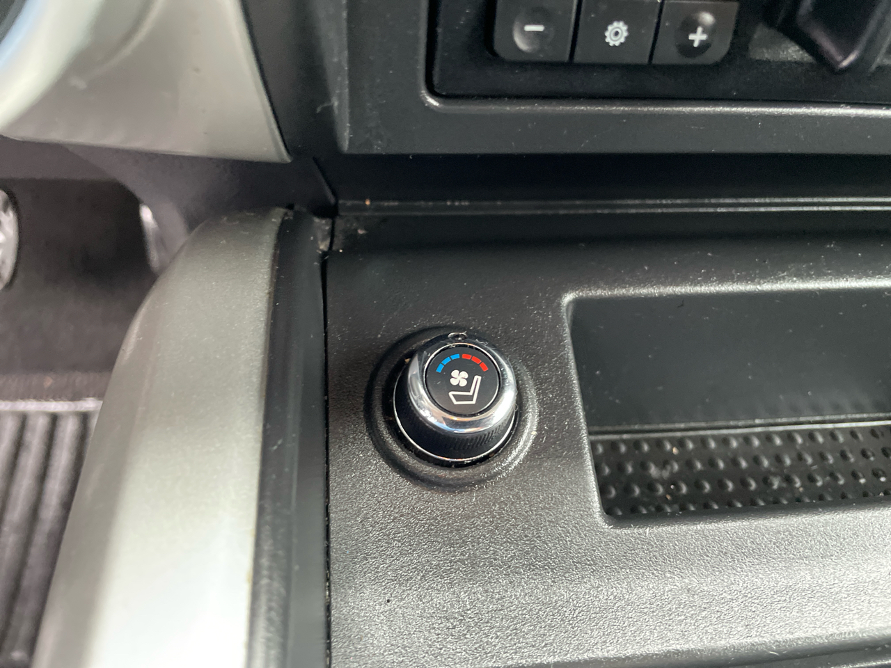 Nissan Titan 4x4 Crew Cab PRO-4X 2019