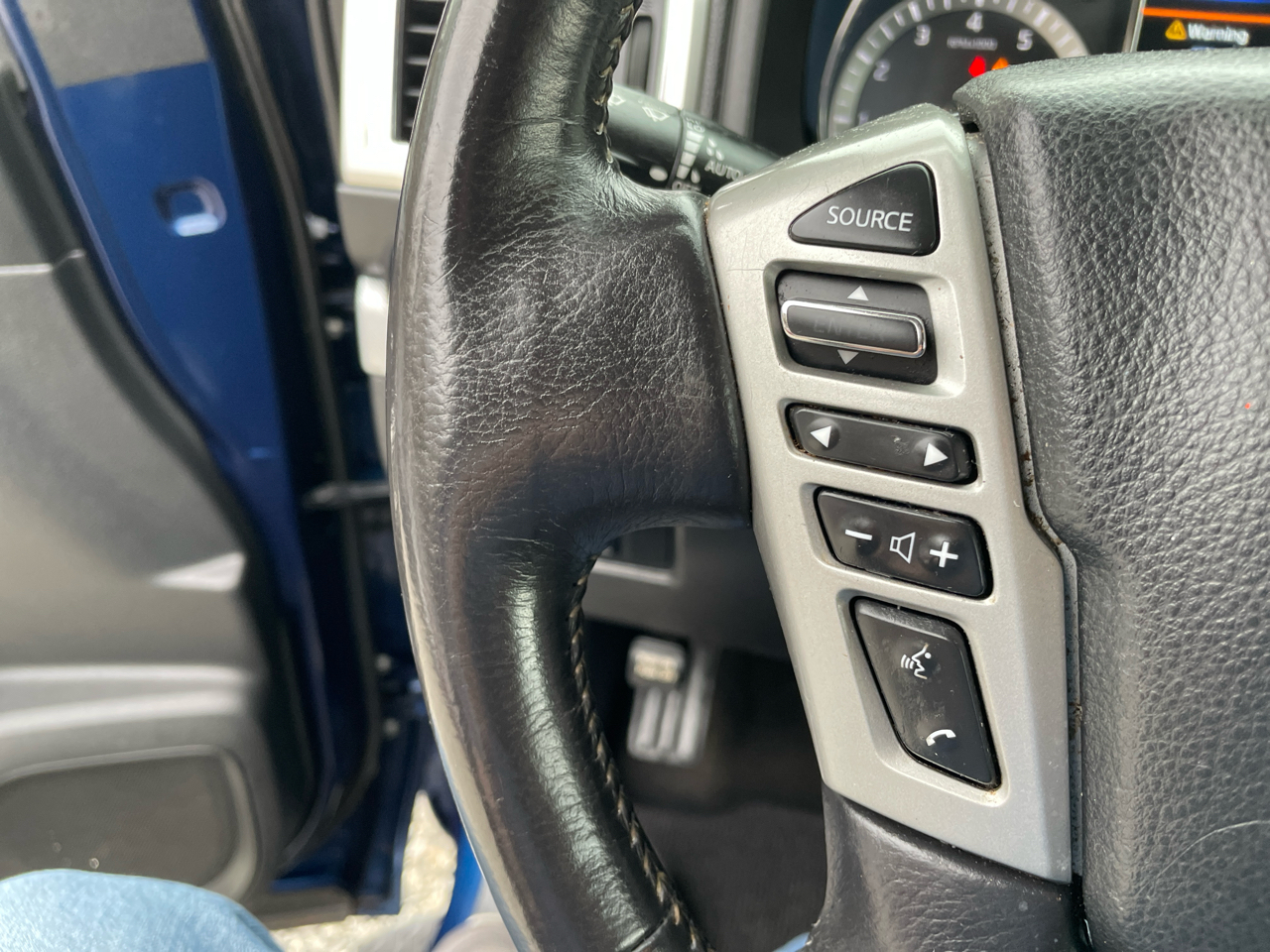 Nissan Titan 4x4 Crew Cab PRO-4X 2019