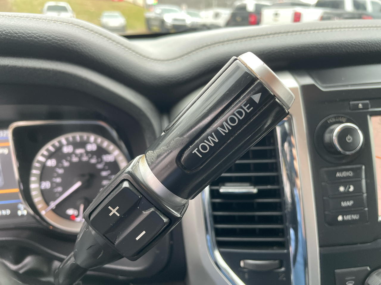 Nissan Titan 4x4 Crew Cab PRO-4X 2019