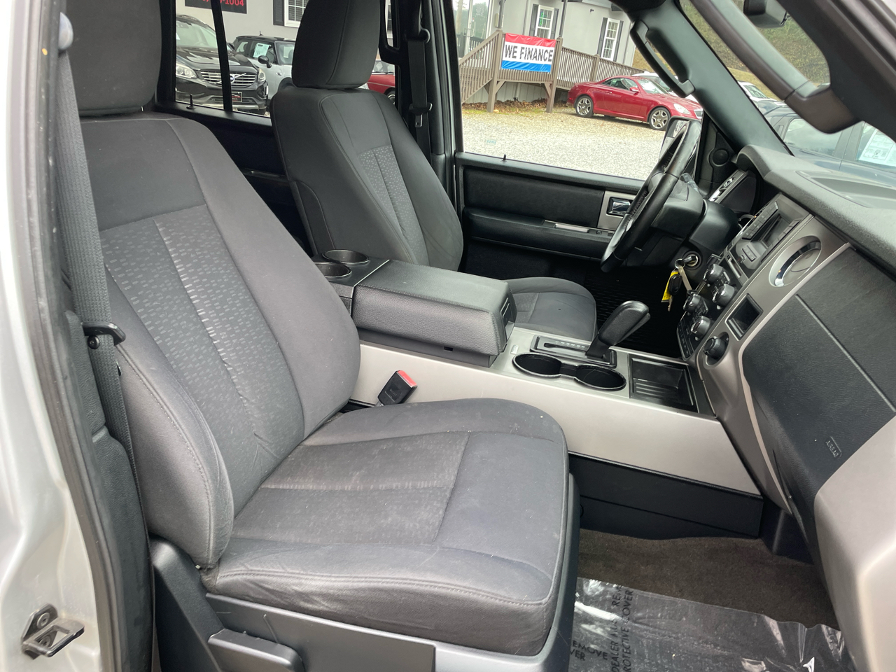 Ford Expedition 2WD 4dr XLT 2016