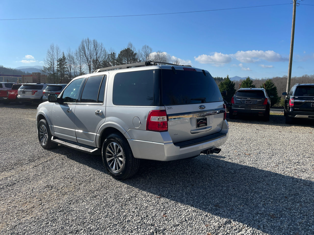 Ford Expedition 2WD 4dr XLT 2016