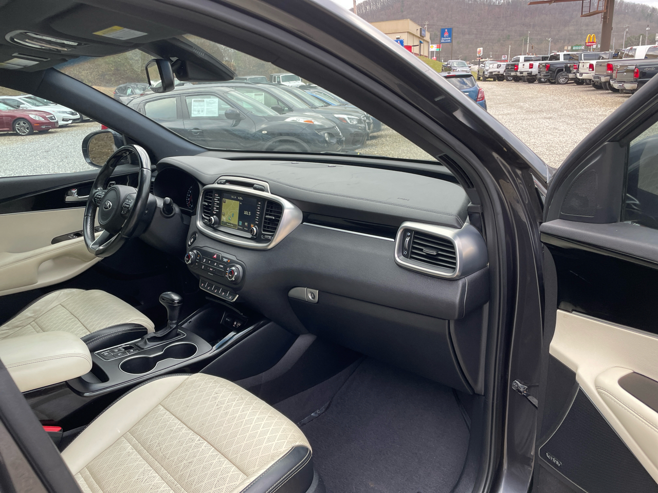 Kia Sorento 2WD 4dr V6 SX Limited 2016