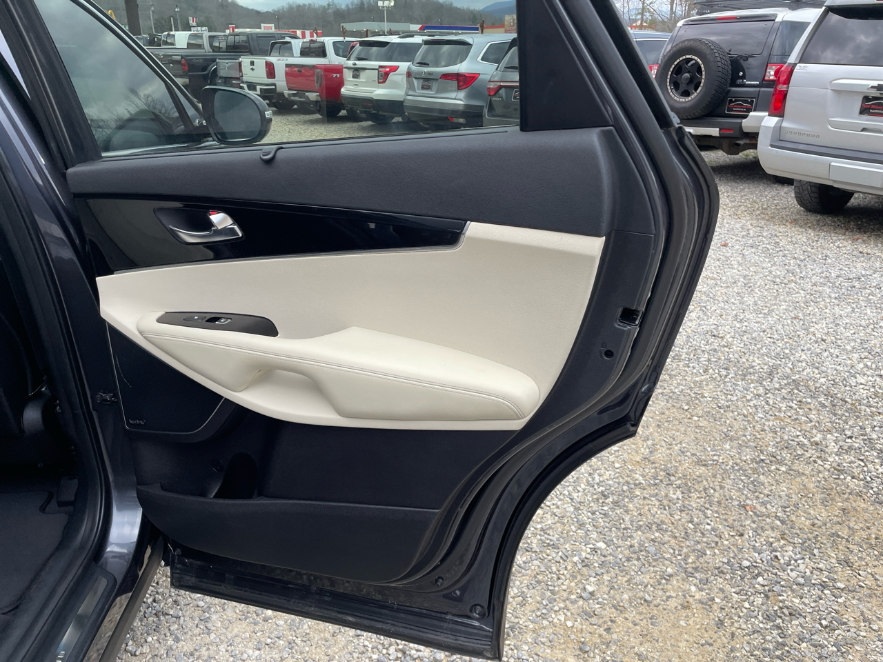 Kia Sorento 2WD 4dr V6 SX Limited 2016