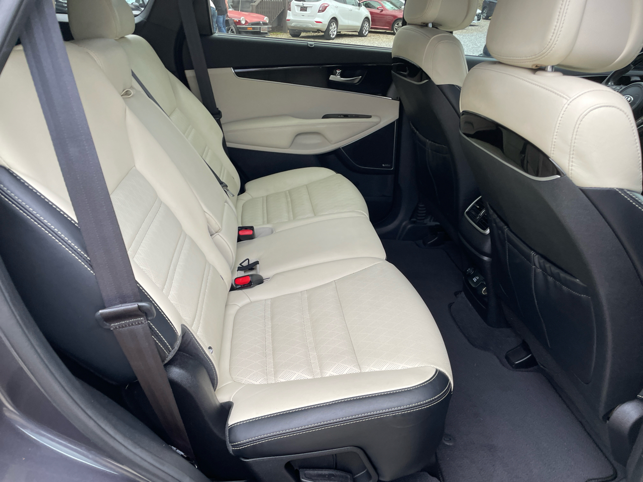 Kia Sorento 2WD 4dr V6 SX Limited 2016