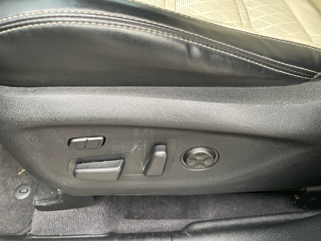 Kia Sorento 2WD 4dr V6 SX Limited 2016