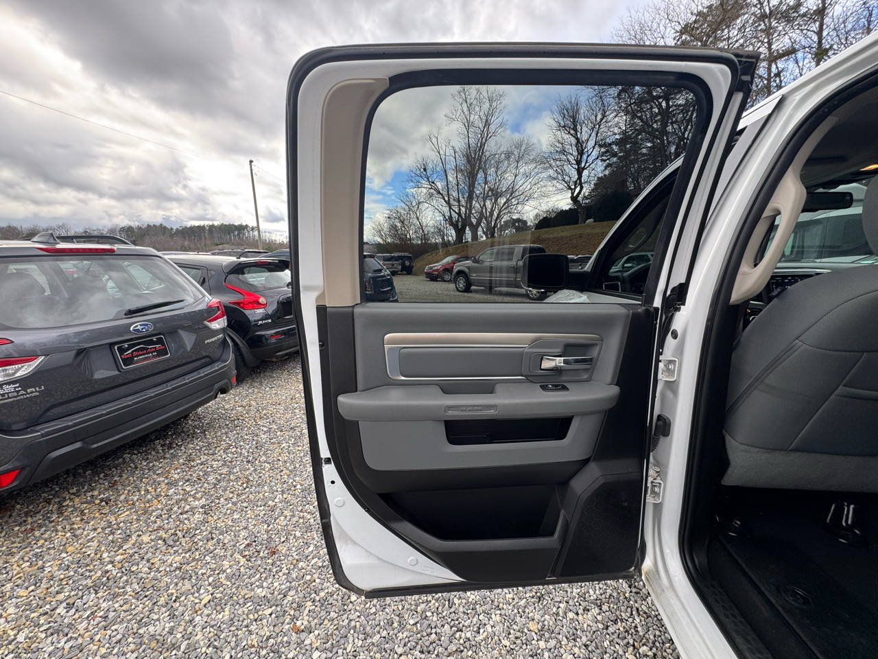 RAM 1500 Classic Lone Star 4x4 Crew Cab 5'7" Box 2019