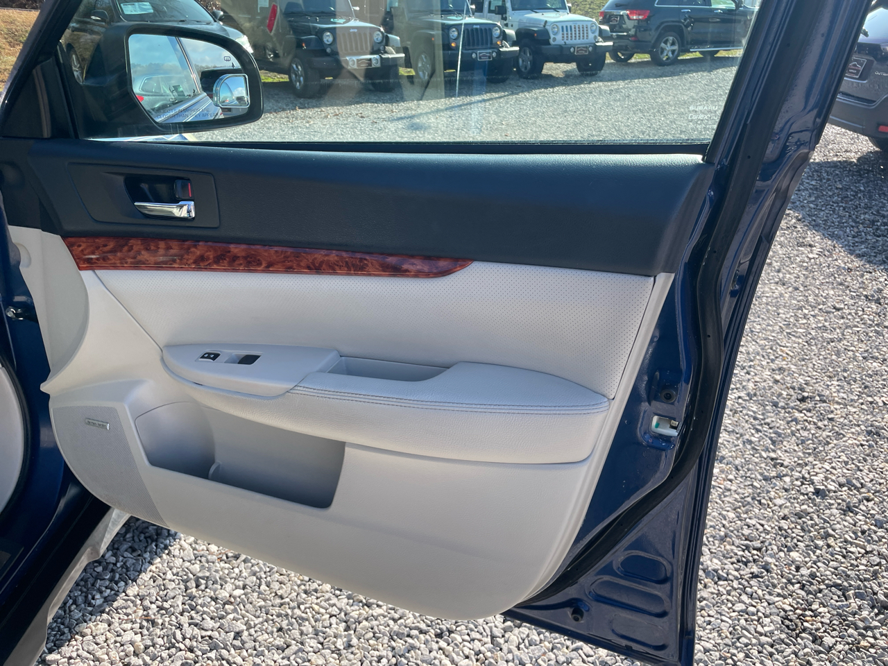 Subaru Outback 4dr Wgn H6 Auto 3.6R Ltd Pwr Moon 2010