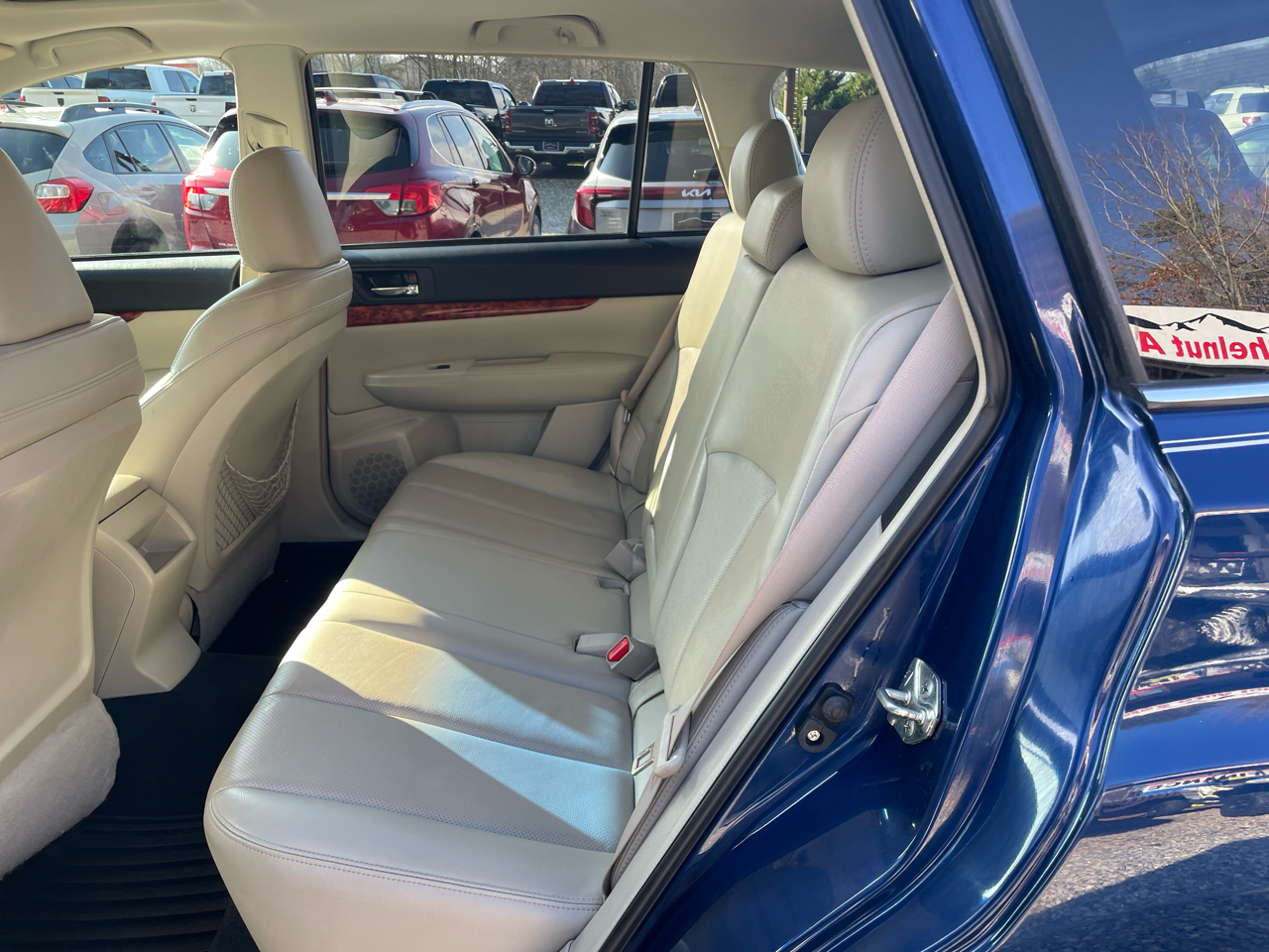 Subaru Outback 4dr Wgn H6 Auto 3.6R Ltd Pwr Moon 2010