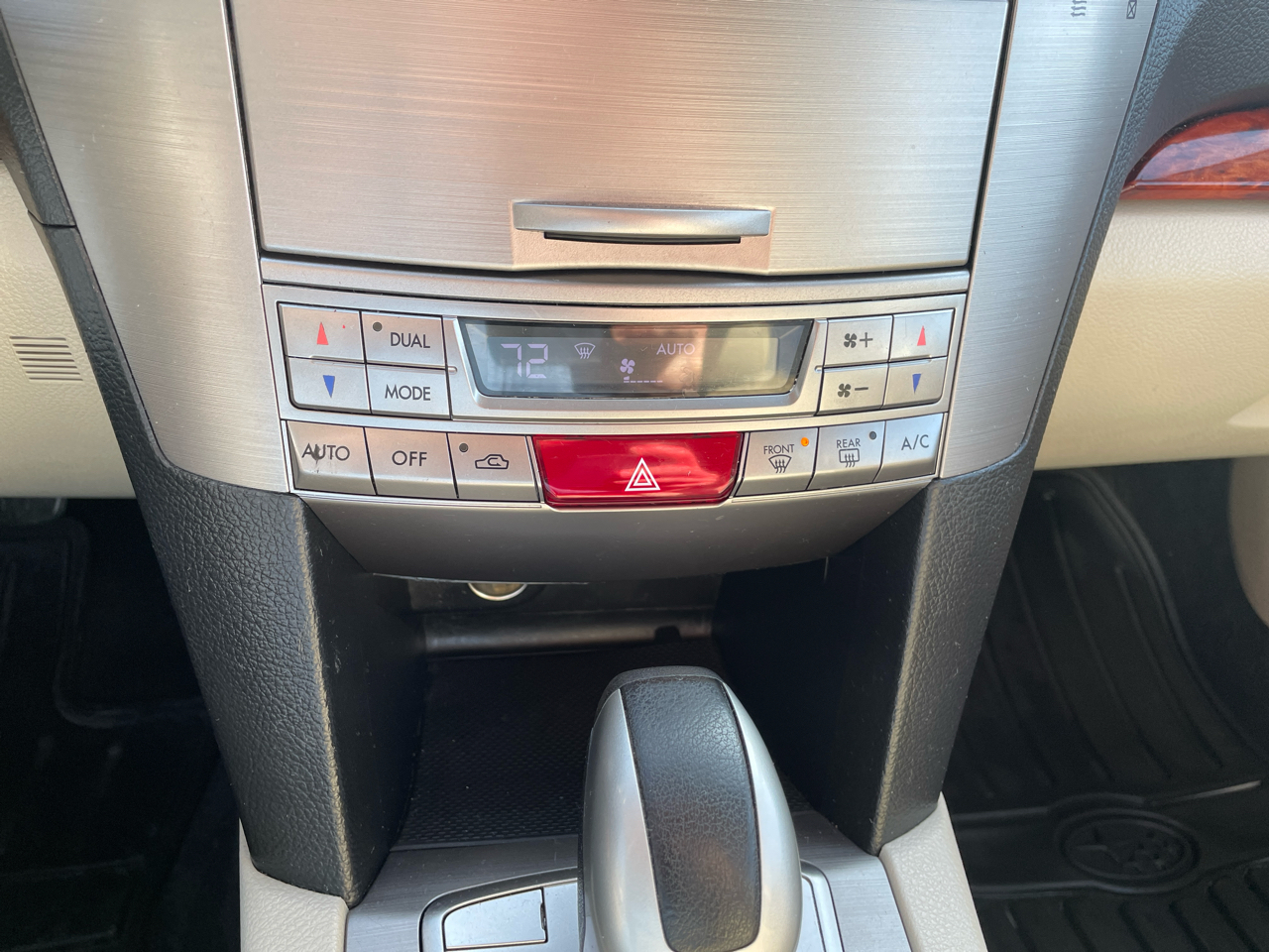 Subaru Outback 4dr Wgn H6 Auto 3.6R Ltd Pwr Moon 2010