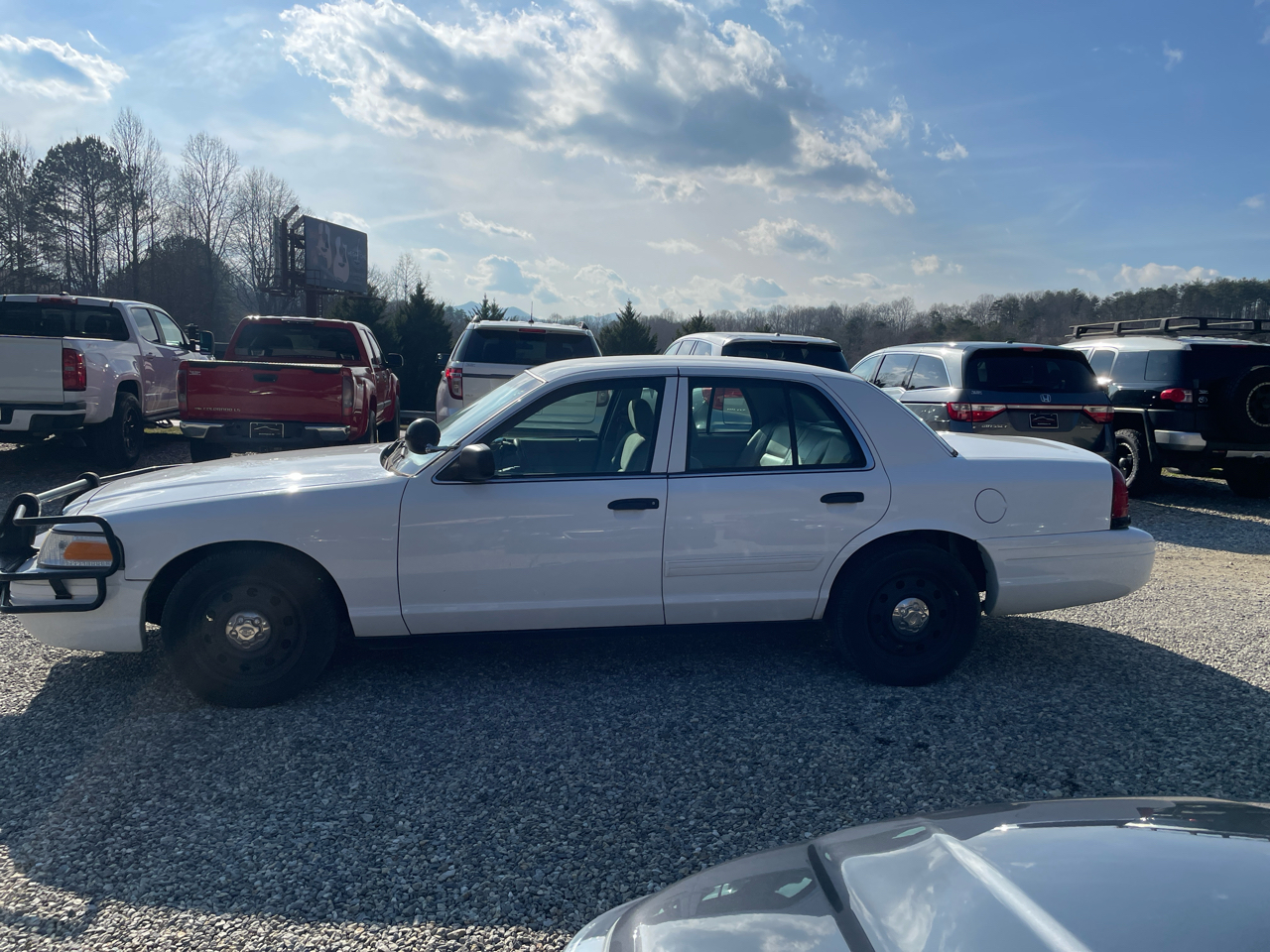 Ford Police Interceptor 4dr Sdn w/3.27 Axle 2010