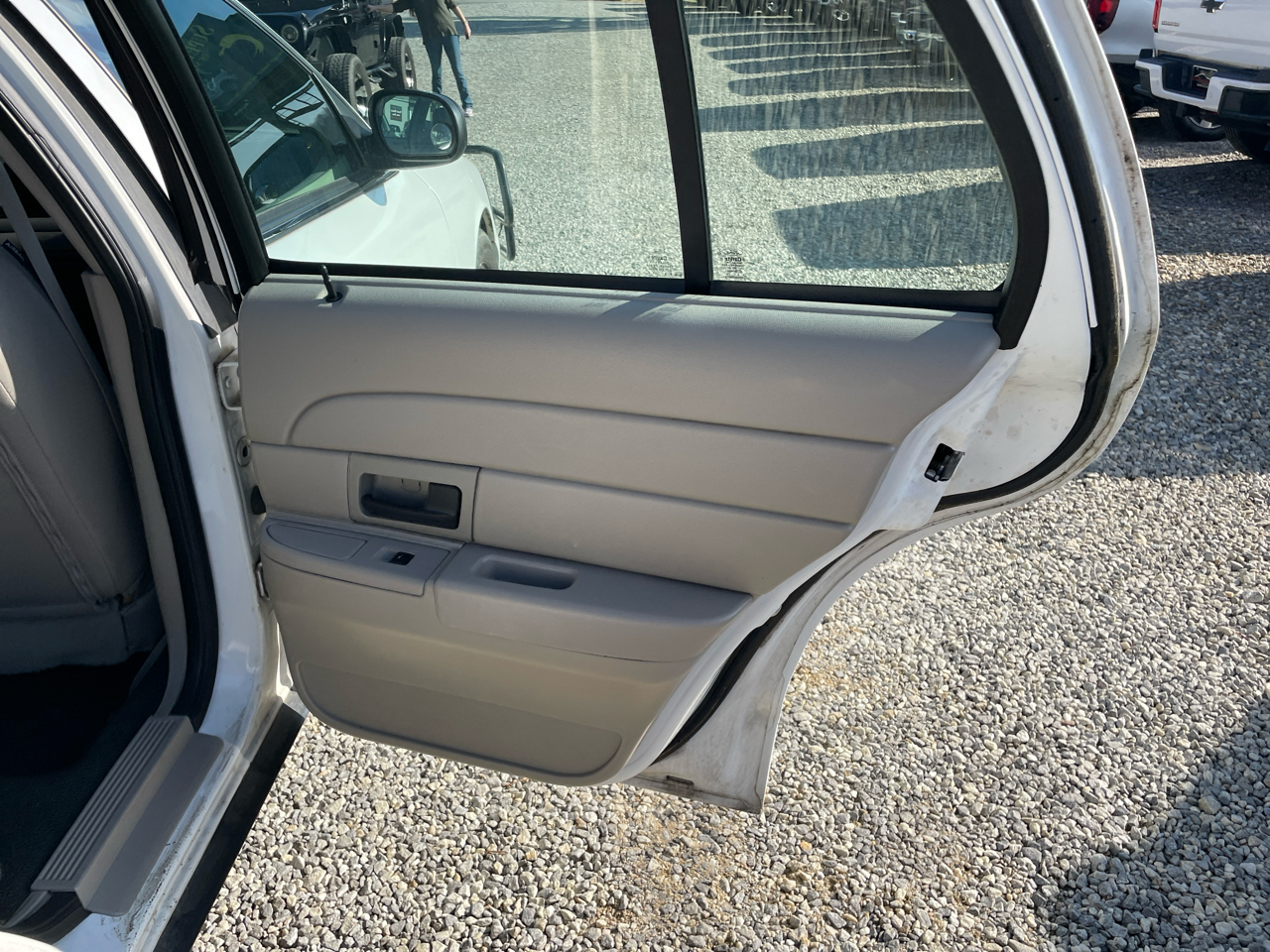 Ford Police Interceptor 4dr Sdn w/3.27 Axle 2010