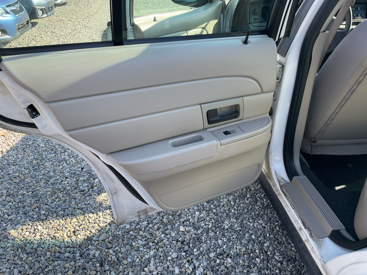 Ford Police Interceptor 4dr Sdn w/3.27 Axle 2010