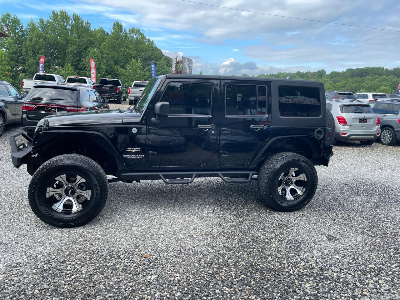 Jeep Wrangler Unlimited 4WD 4dr Sahara 2014