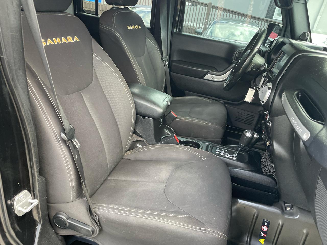 Jeep Wrangler Unlimited 4WD 4dr Sahara 2014