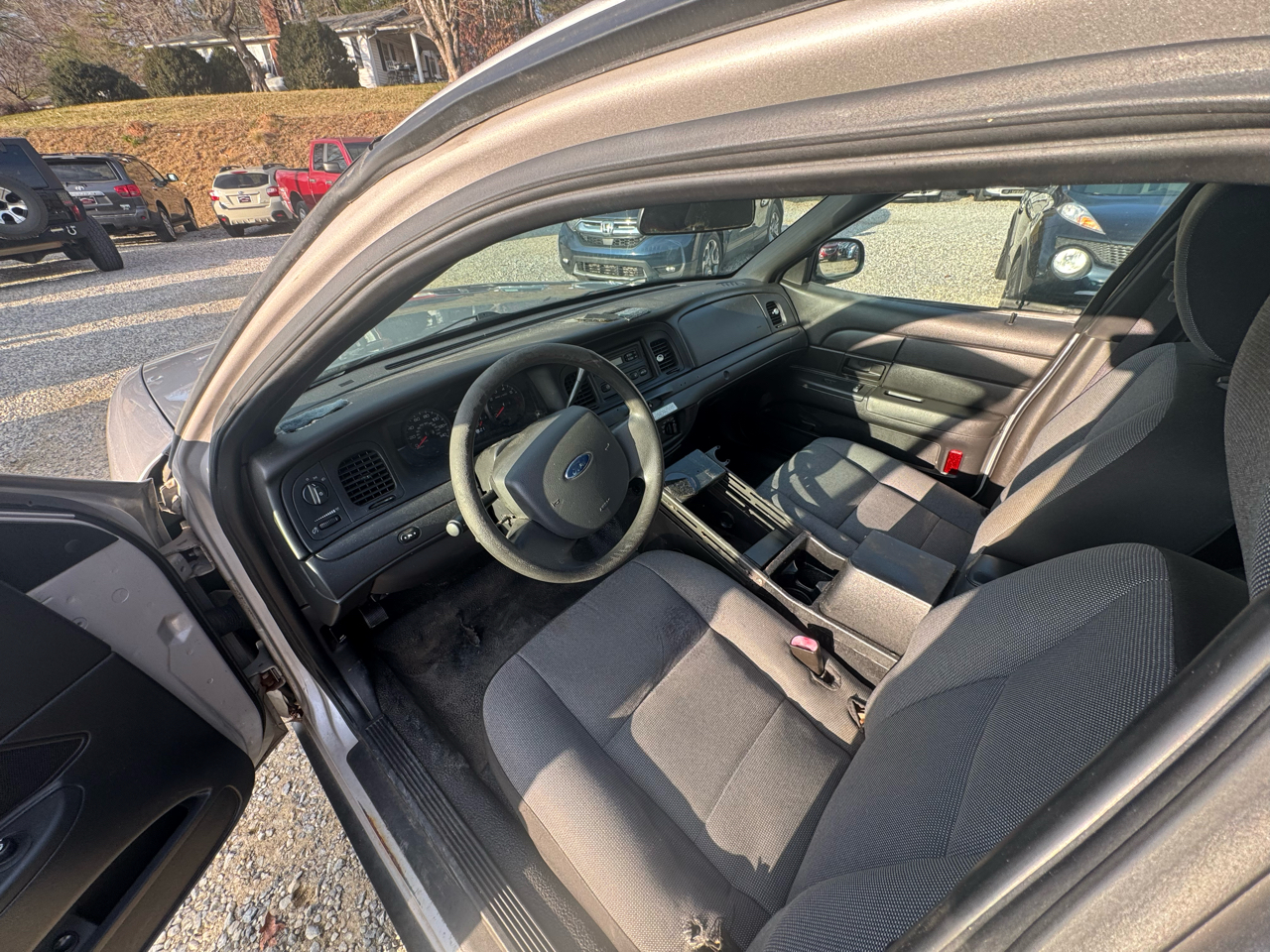 Ford Police Interceptor 4dr Sdn w/3.27 Axle 2011