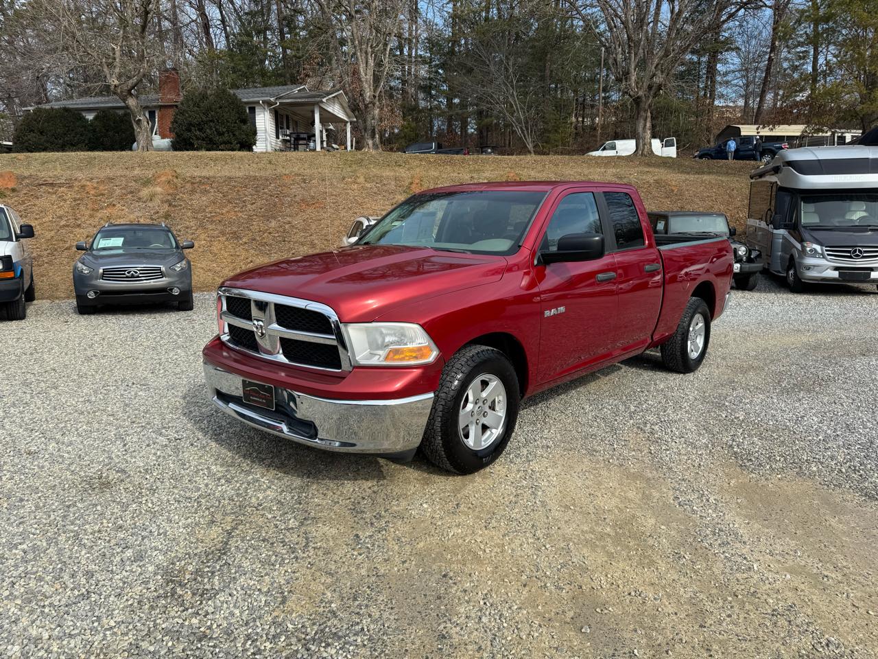 Dodge Ram 1500 2WD Quad Cab 140.5" SLT 2009