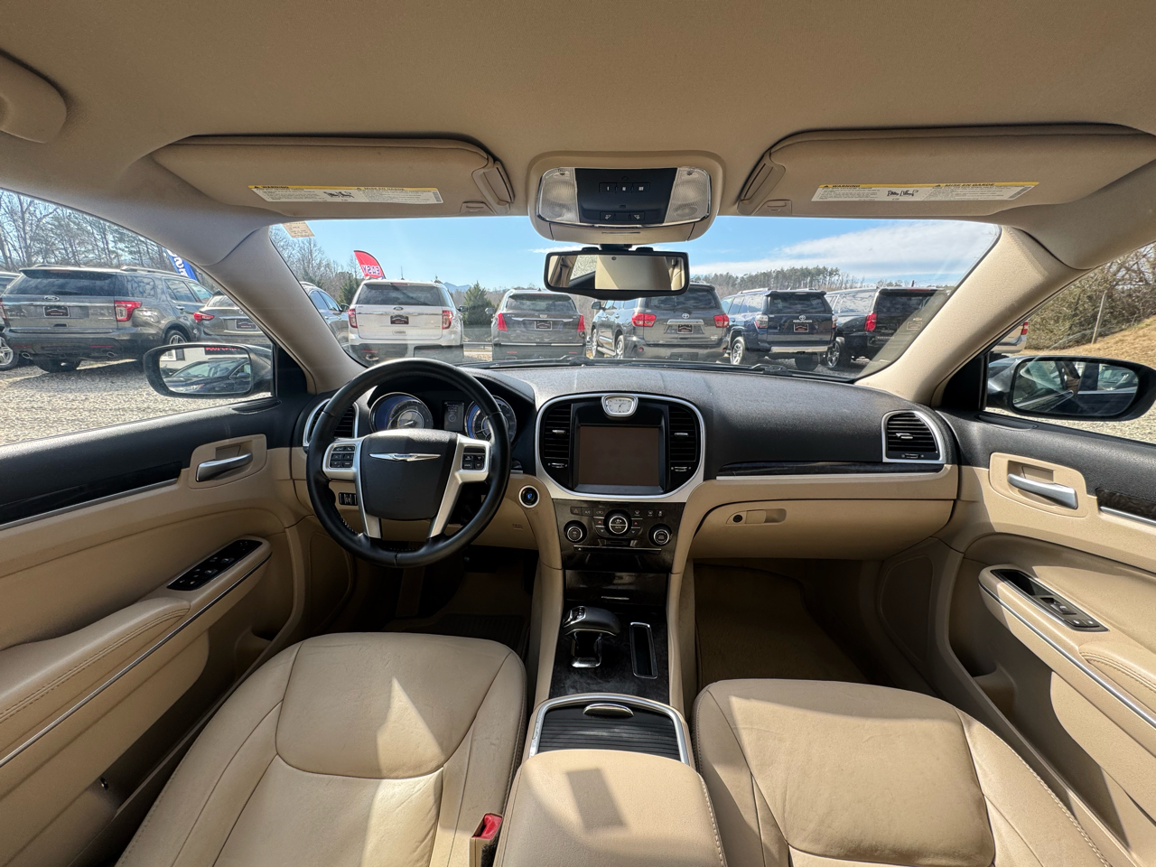 Chrysler 300 4dr Sdn RWD 2013