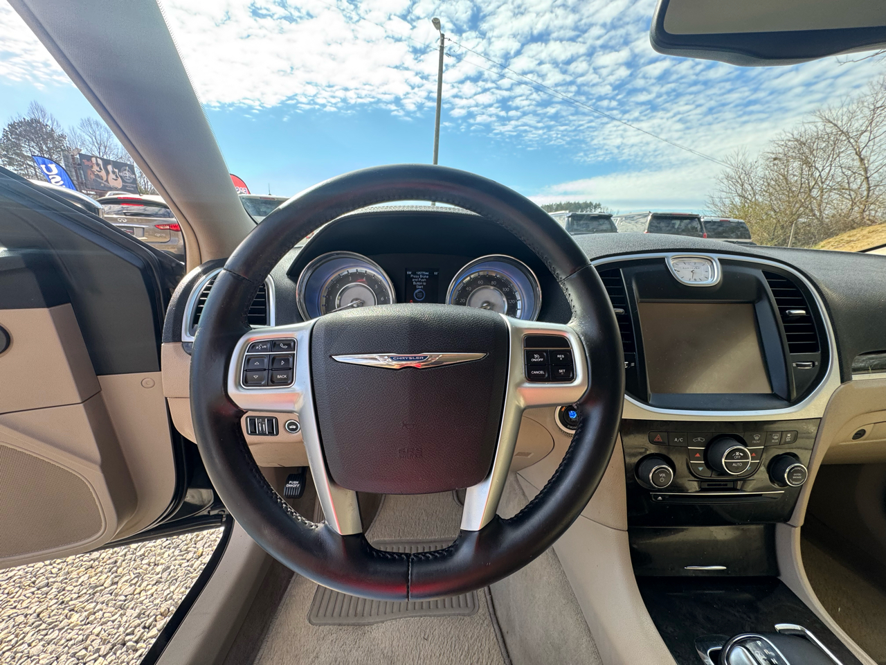 Chrysler 300 4dr Sdn RWD 2013