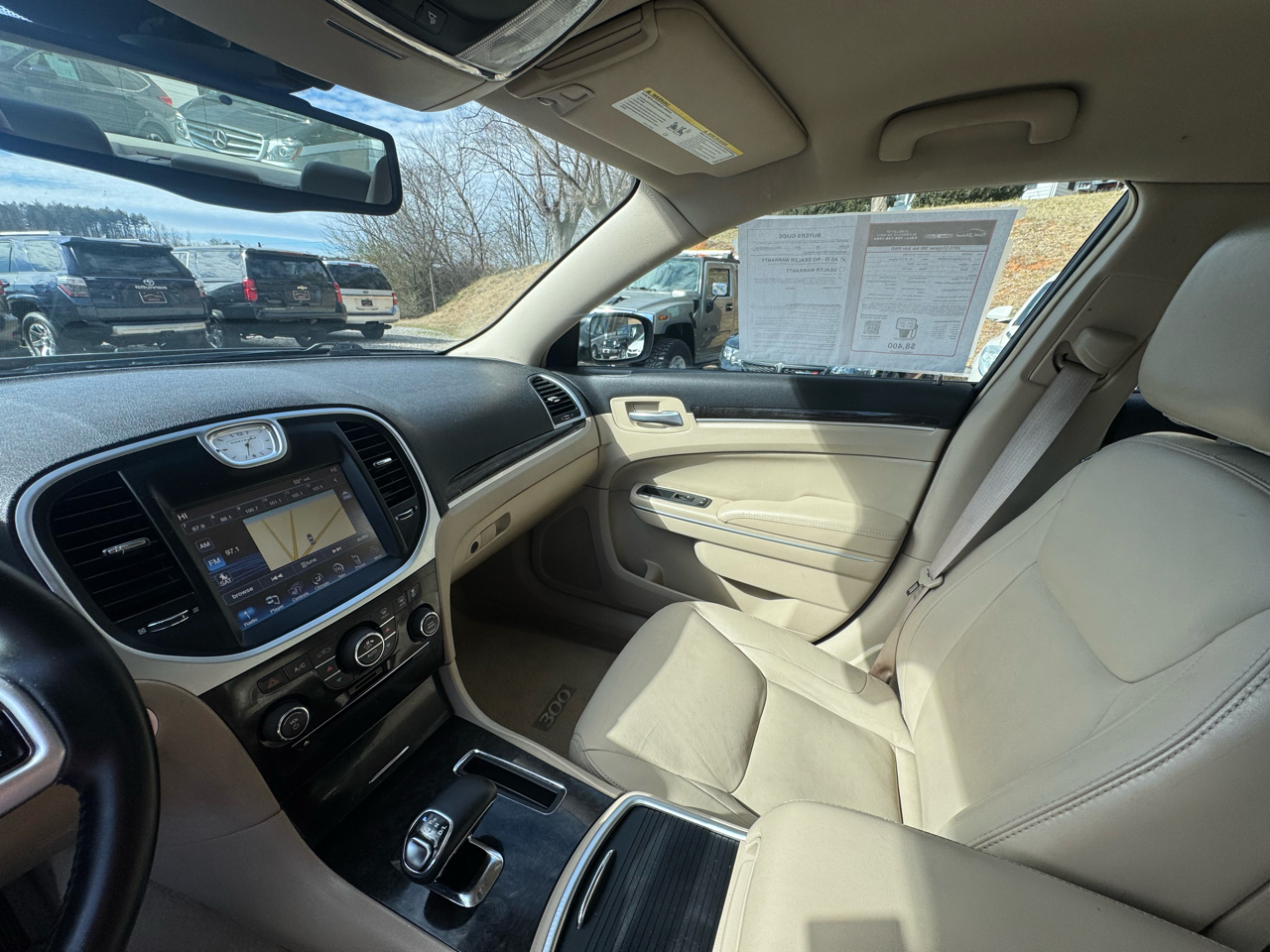 Chrysler 300 4dr Sdn RWD 2013