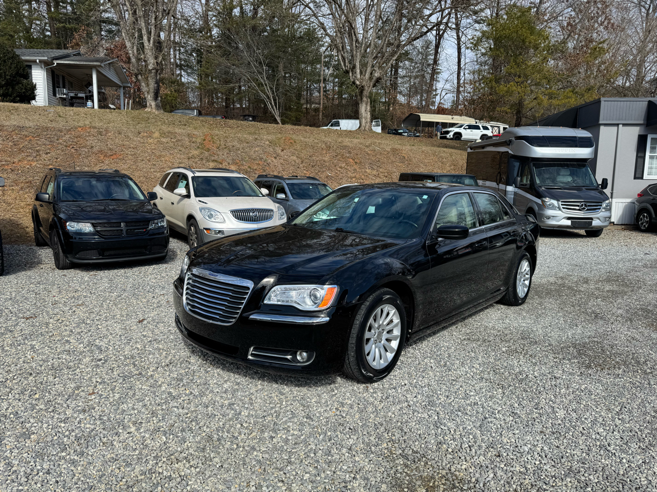 Chrysler 300 4dr Sdn RWD 2013