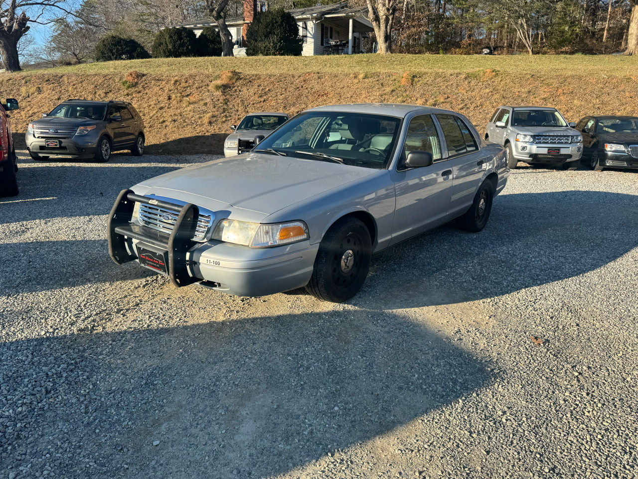 Ford Police Interceptor 4dr Sdn w/3.27 Axle 2011
