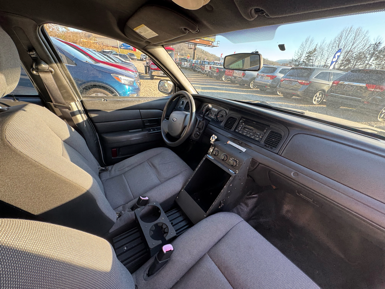 Ford Police Interceptor 4dr Sdn w/3.27 Axle 2011