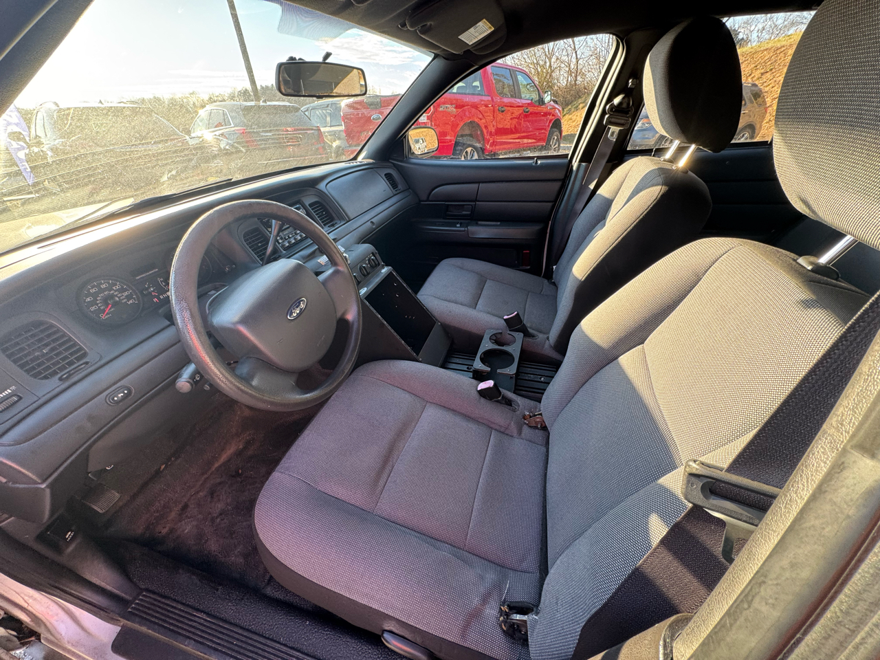 Ford Police Interceptor 4dr Sdn w/3.27 Axle 2011