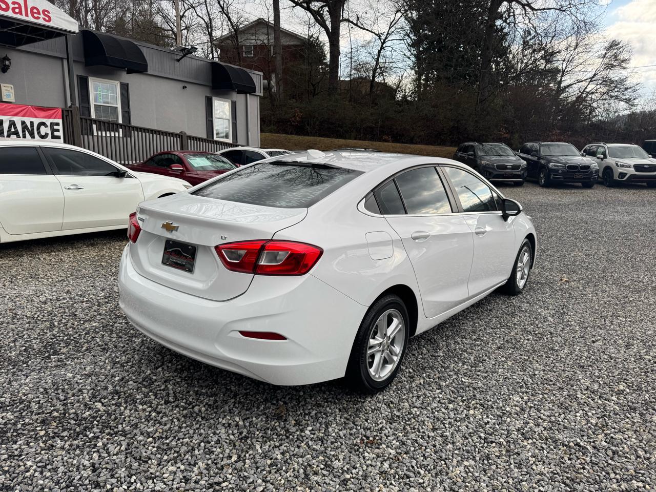 Chevrolet Cruze 4dr Sdn 1.4L LT w/1SD 2017