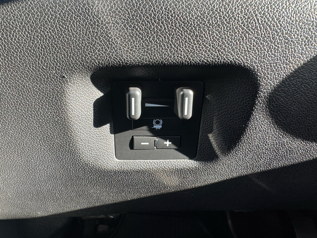 Chevrolet Silverado 1500 4WD Ext Cab 143.5" LTZ 2013