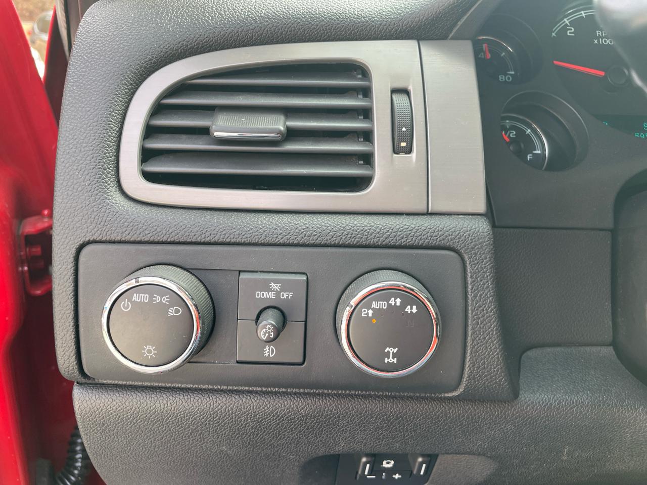 Chevrolet Silverado 1500 4WD Ext Cab 143.5" LTZ 2013