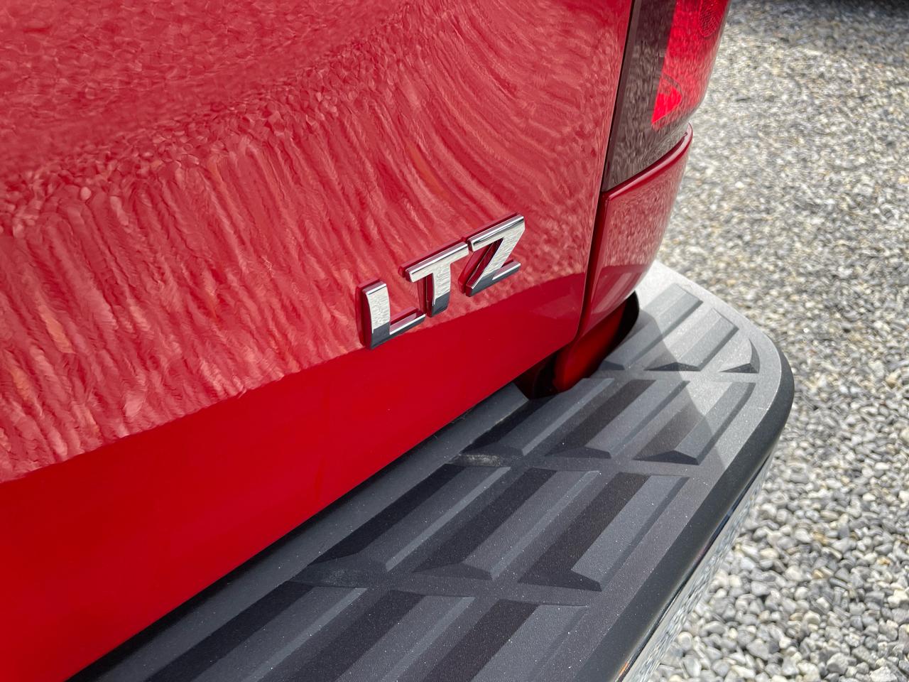 Chevrolet Silverado 1500 4WD Ext Cab 143.5" LTZ 2013