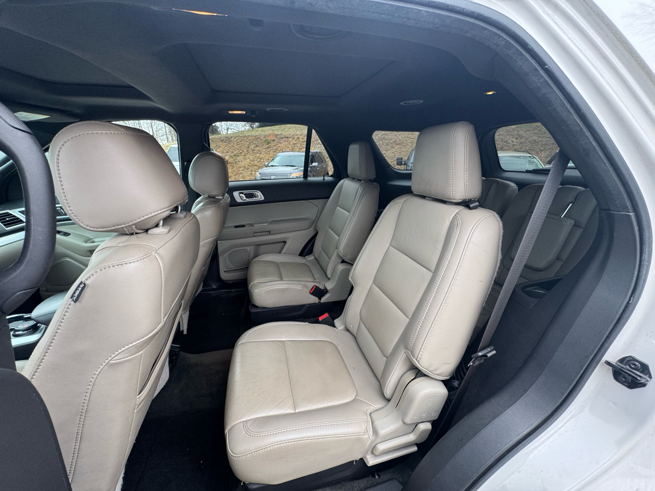 Ford Explorer 4WD 4dr XLT 2014