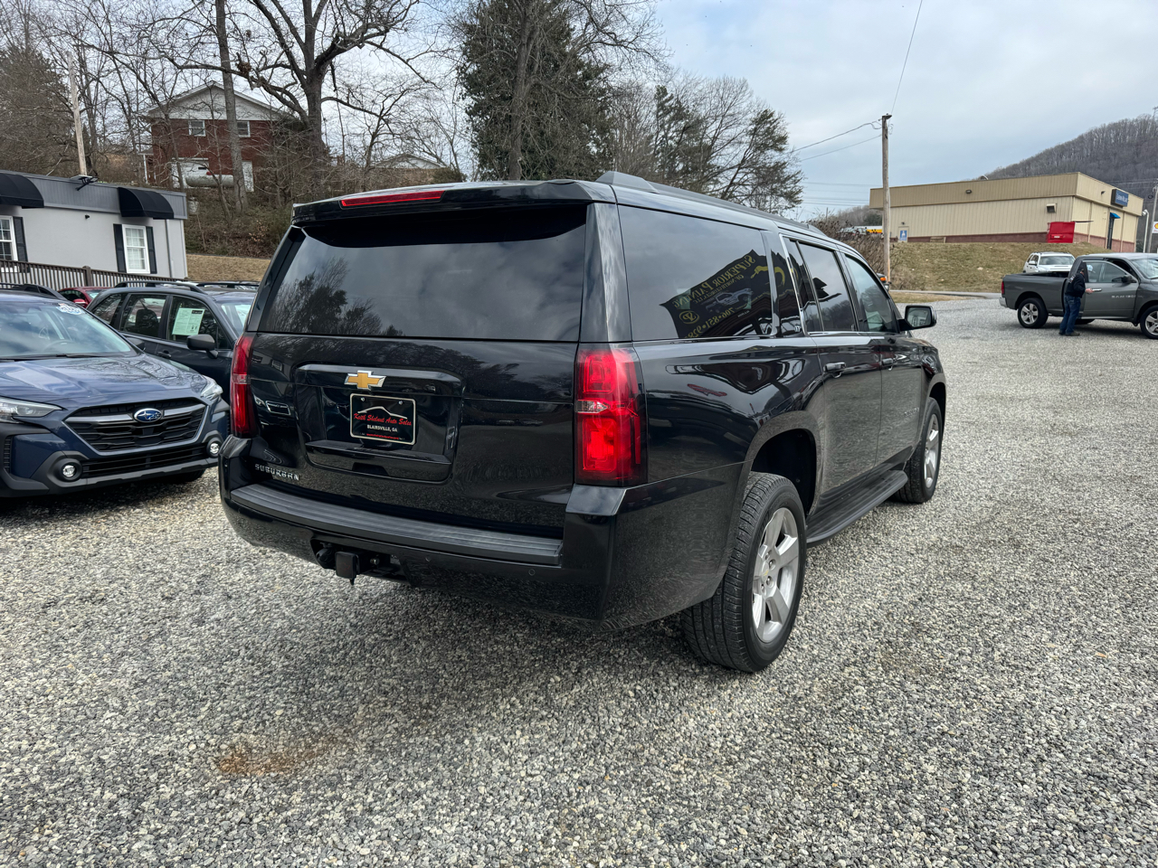 Chevrolet Suburban 4WD 4dr 1500 LT 2018