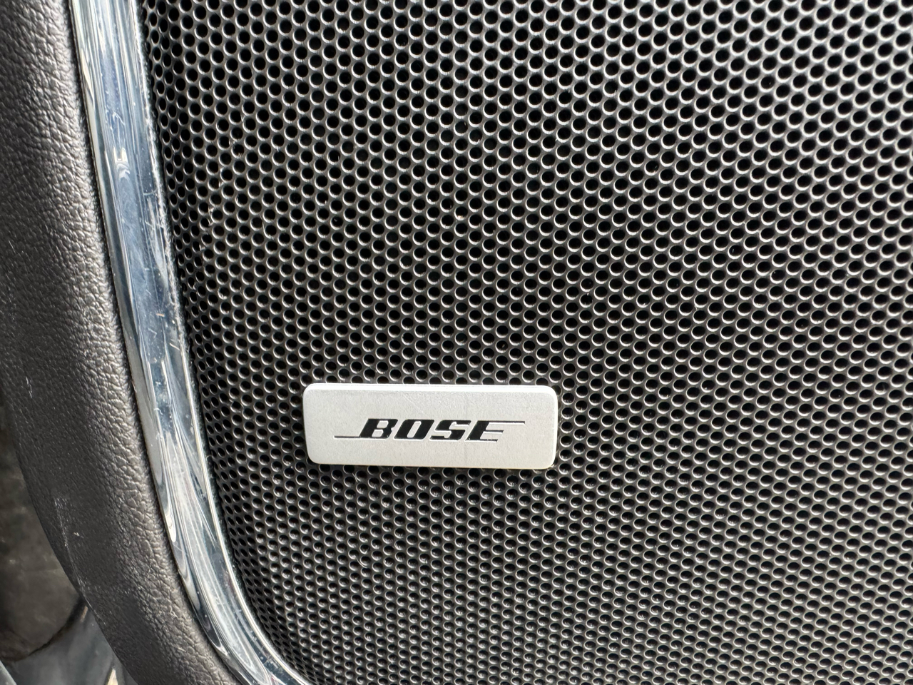 Chevrolet Suburban 4WD 4dr 1500 LT 2018