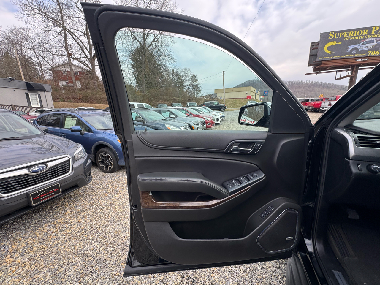 Chevrolet Suburban 4WD 4dr 1500 LT 2018