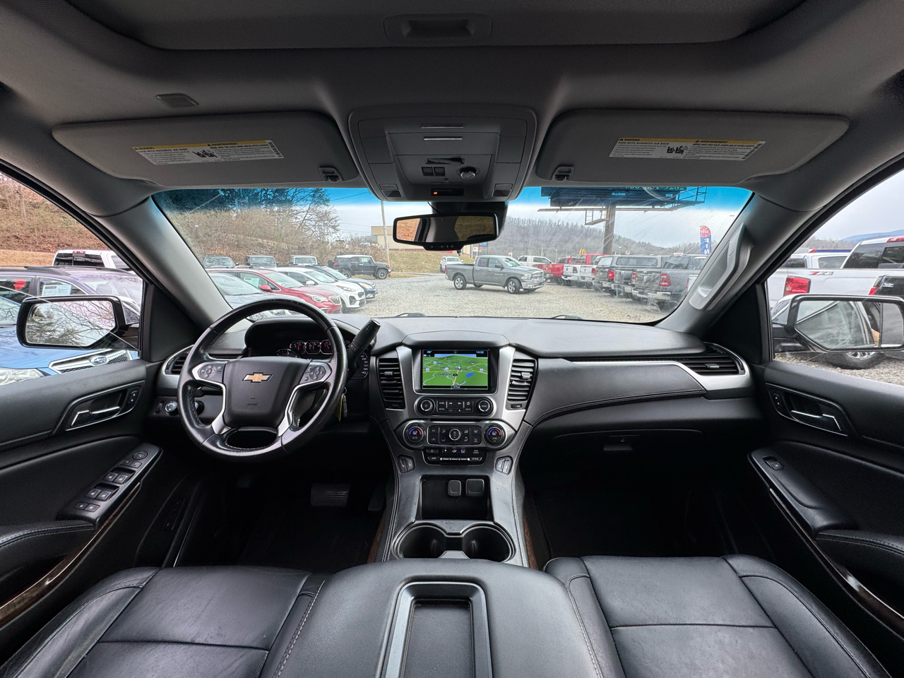 Chevrolet Suburban 4WD 4dr 1500 LT 2018