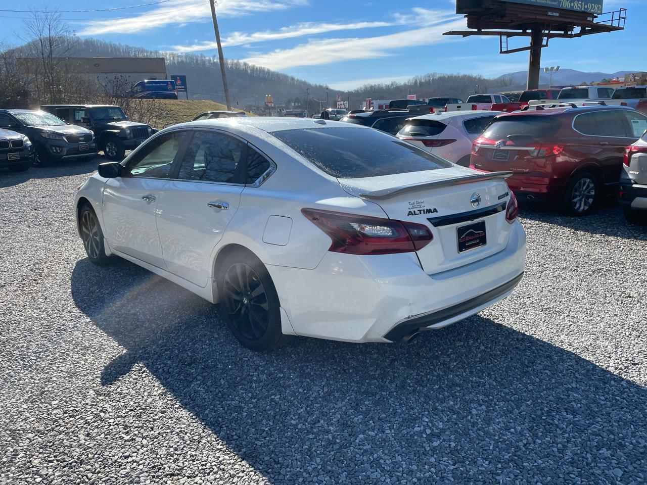 Nissan Altima 2.5 SR Sedan 2018