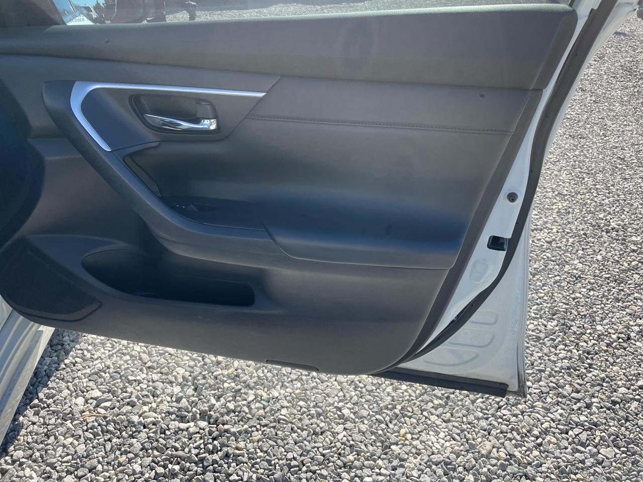 Nissan Altima 2.5 SR Sedan 2018