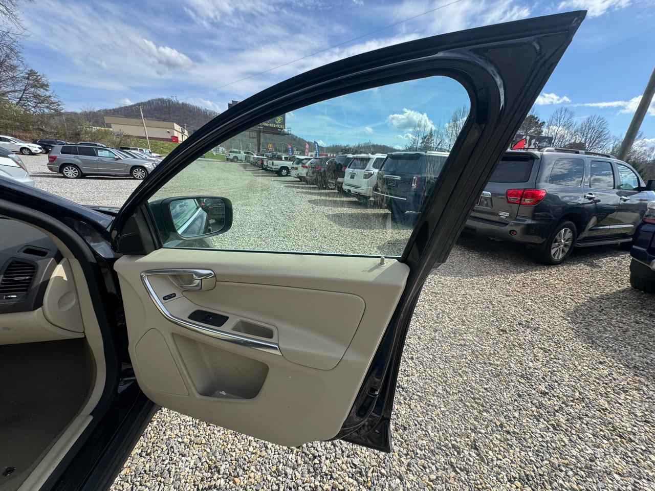 Volvo XC60 4dr 3.2L 2013