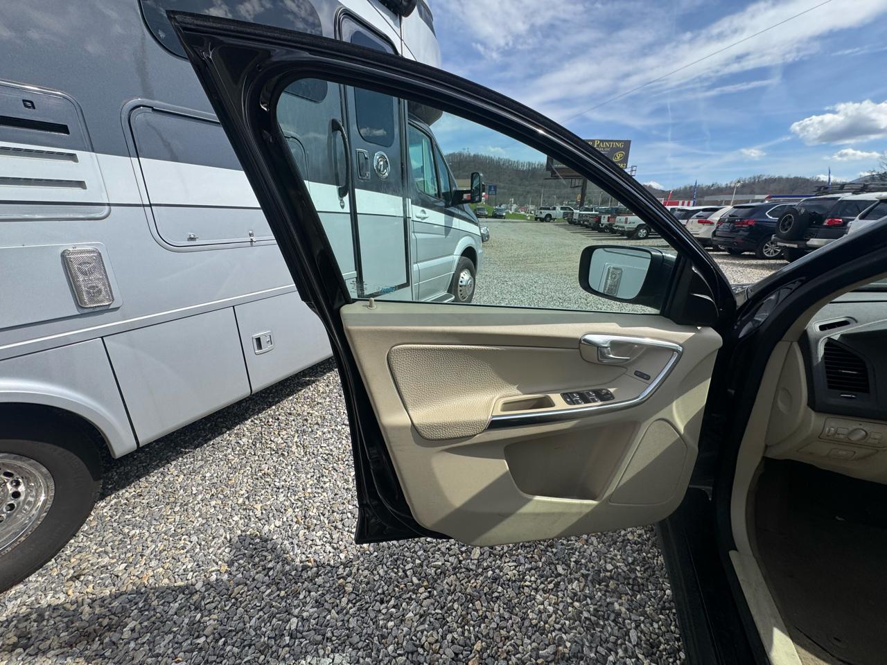 Volvo XC60 4dr 3.2L 2013