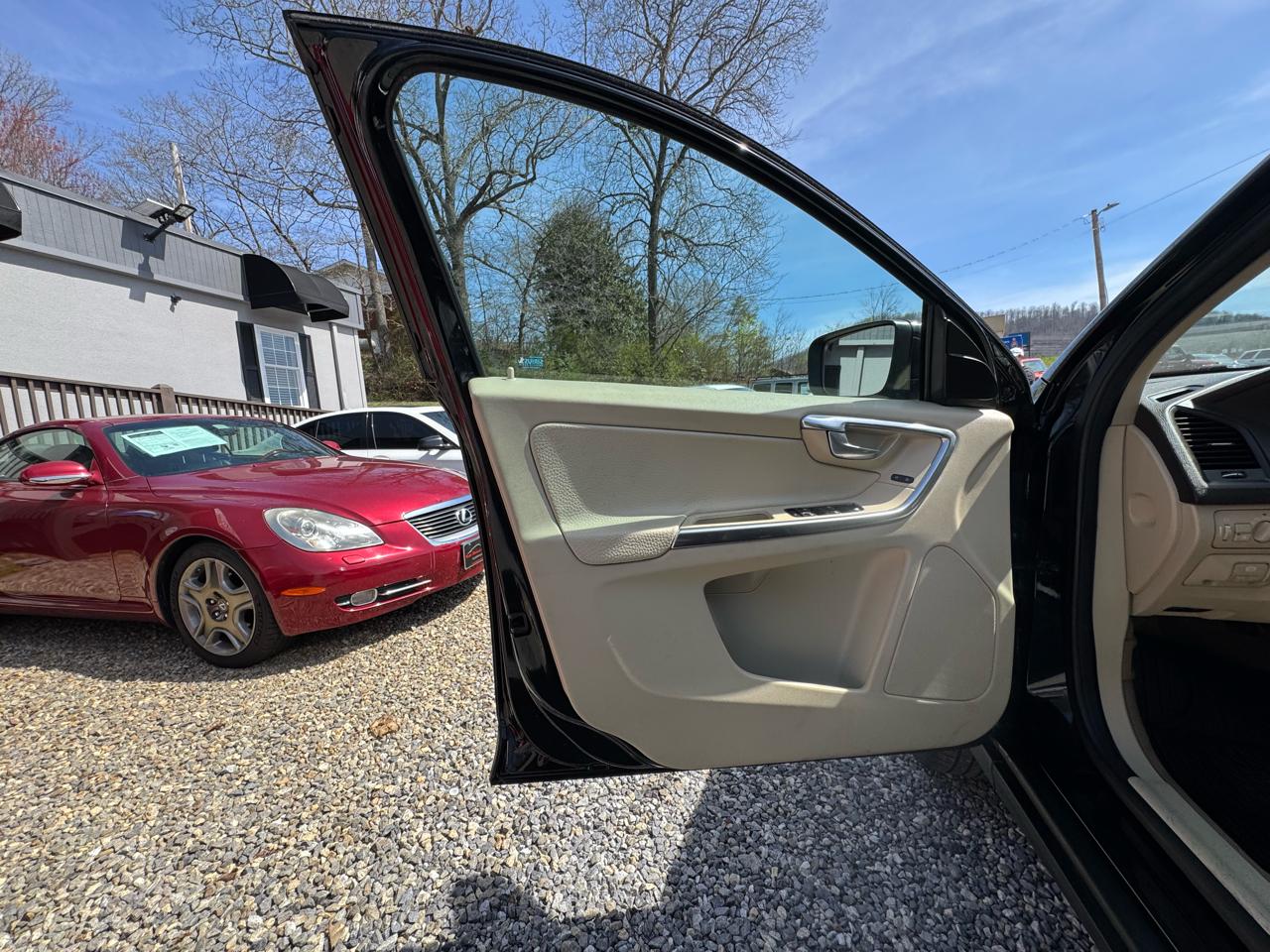 Volvo XC60 4dr 3.2L 2013