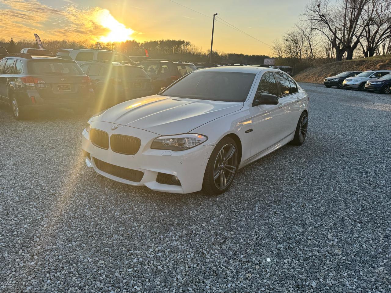 BMW 5 Series 4dr Sdn 535i RWD 2013